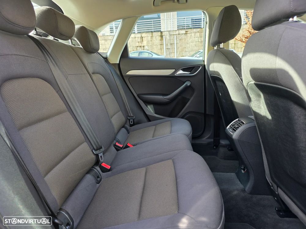 Audi Q3 2.0 TDI Sport - 11