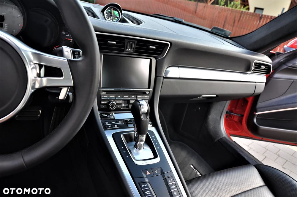 Porsche 911 Carrera S PDK - 9