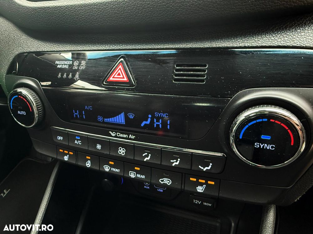 Hyundai Tucson 2.0 CRDI 4WD Automatik Style - 23