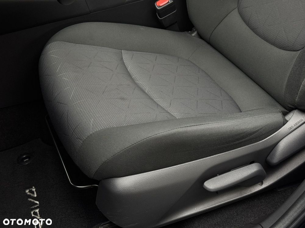 Toyota RAV4 - 13