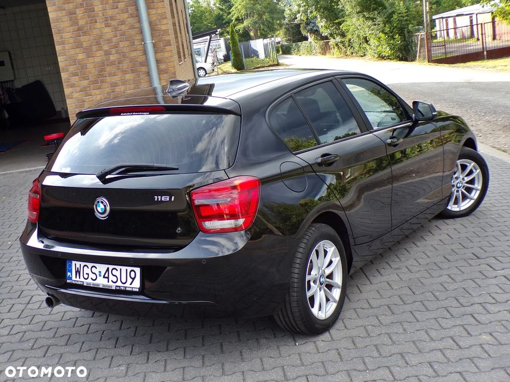 BMW Seria 1 116i - 12
