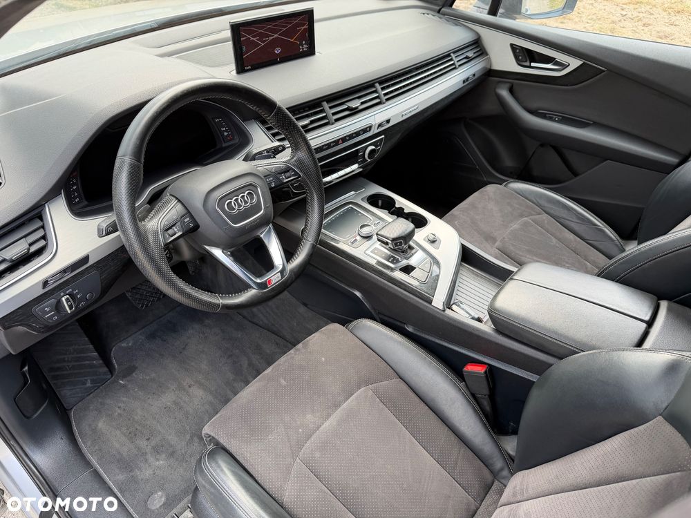 Audi Q7 - 6