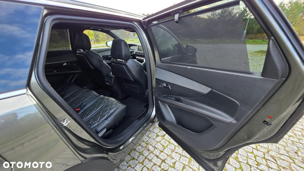 Peugeot 5008 ver-1-5-bluehdi-gt-s-s - 15