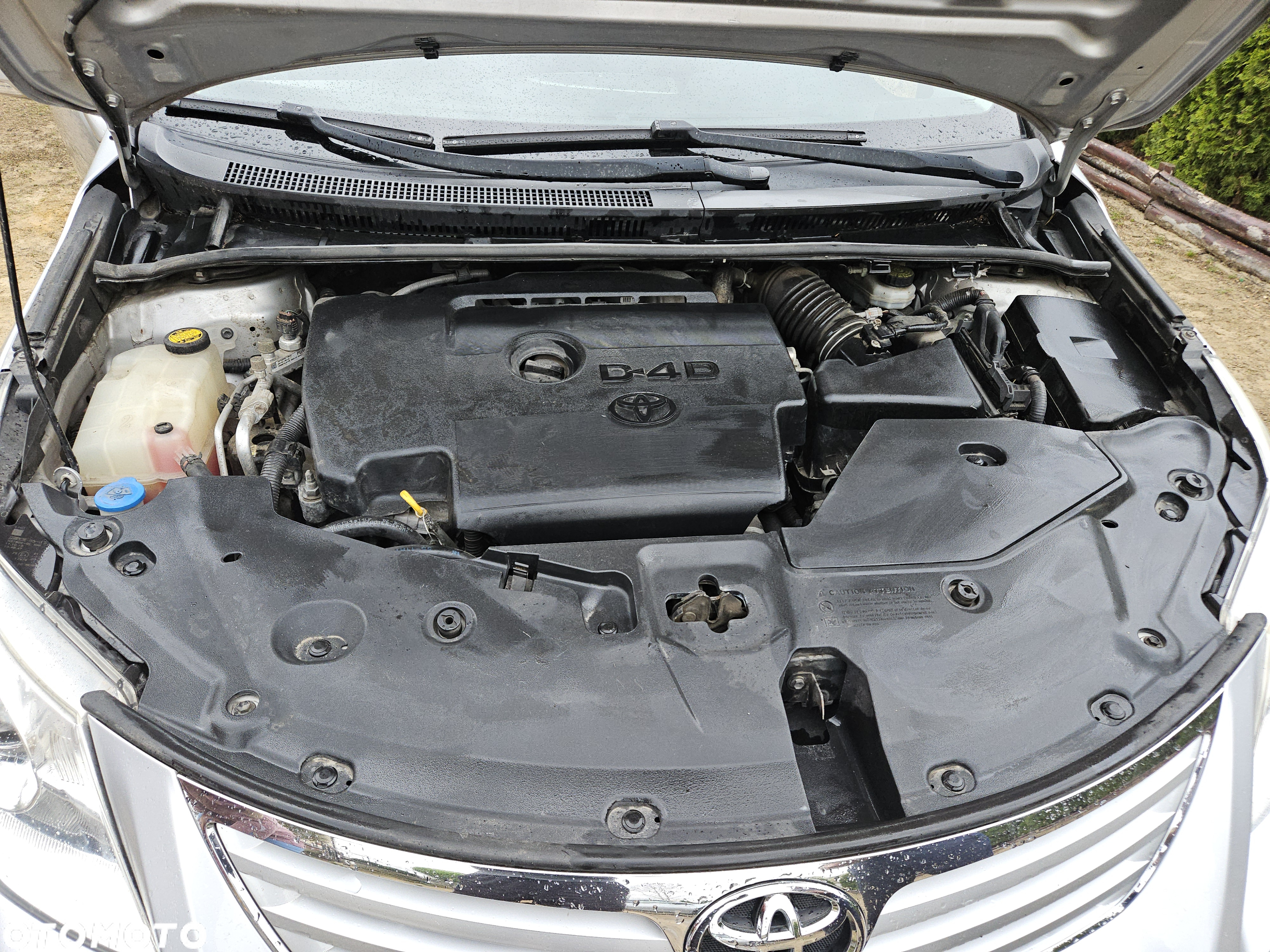 Toyota Avensis 2.0 D-4D - 4