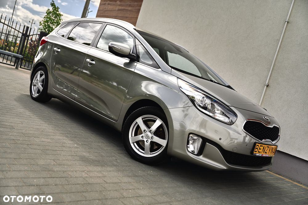 Kia Carens 1.6 GDI Attract - 10