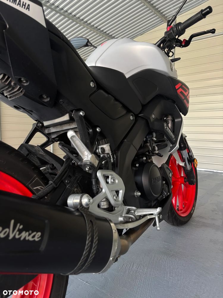 Yamaha MT - 11