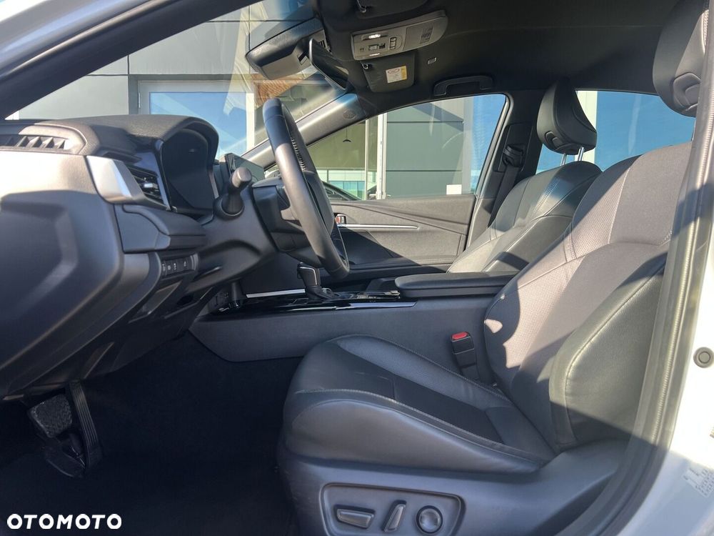Toyota Camry - 10