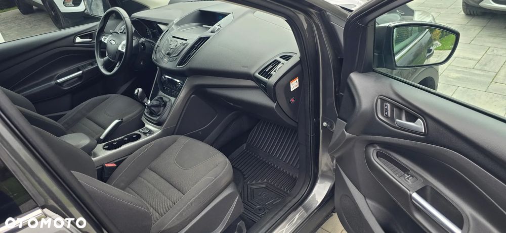 Ford Kuga 1.5 EcoBoost 2x4 Business Edition - 18