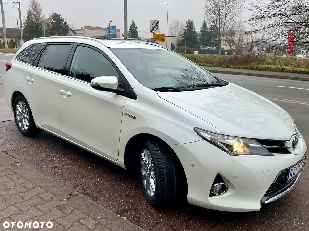 Toyota Auris 1.8 HSD Prestige - 4
