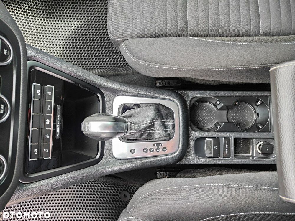 Volkswagen Sharan 2.0 TDI DSG BlueMotion Technology Cup - 12