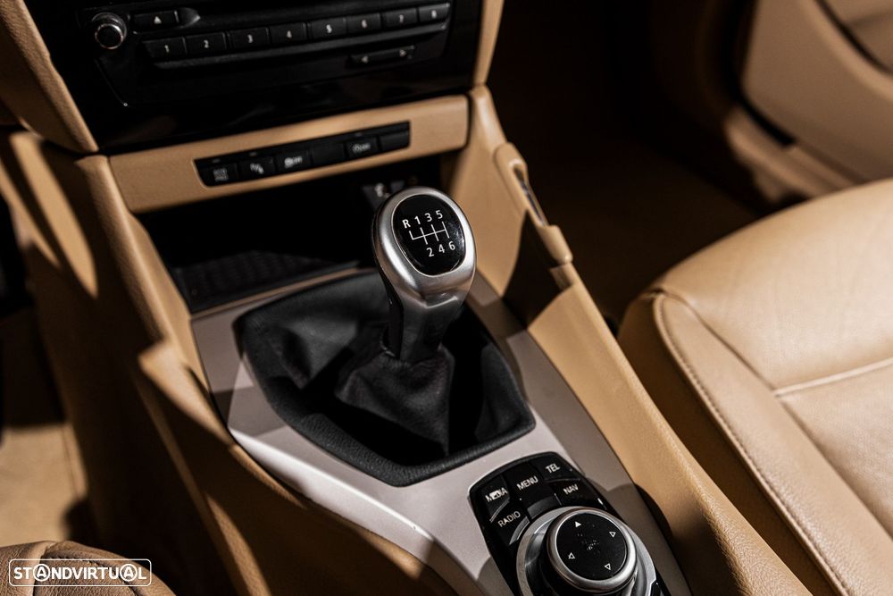 BMW X1 16 d sDrive - 18