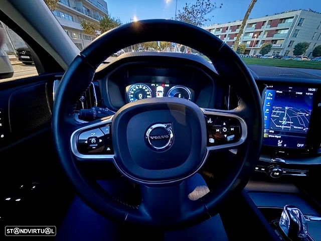 Volvo XC 60 2.0 T8 PHEV Inscription AWD - 17