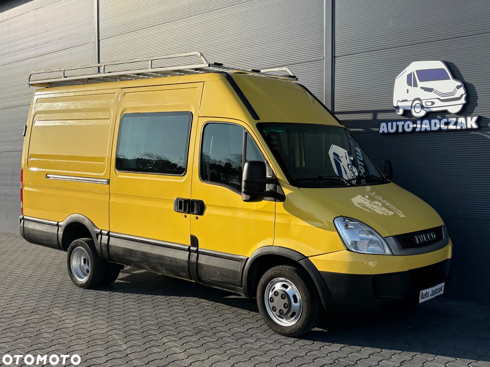 Iveco Daily 35C15 3.0 HPI L3H2 Średniak Brygadówka Doka holenderka 6 osób **KLIMA**Sprowadzony**Na Bliźniakach**Hak 3500kg** - 2