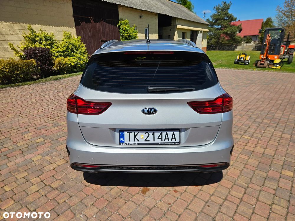 Kia Ceed - 4