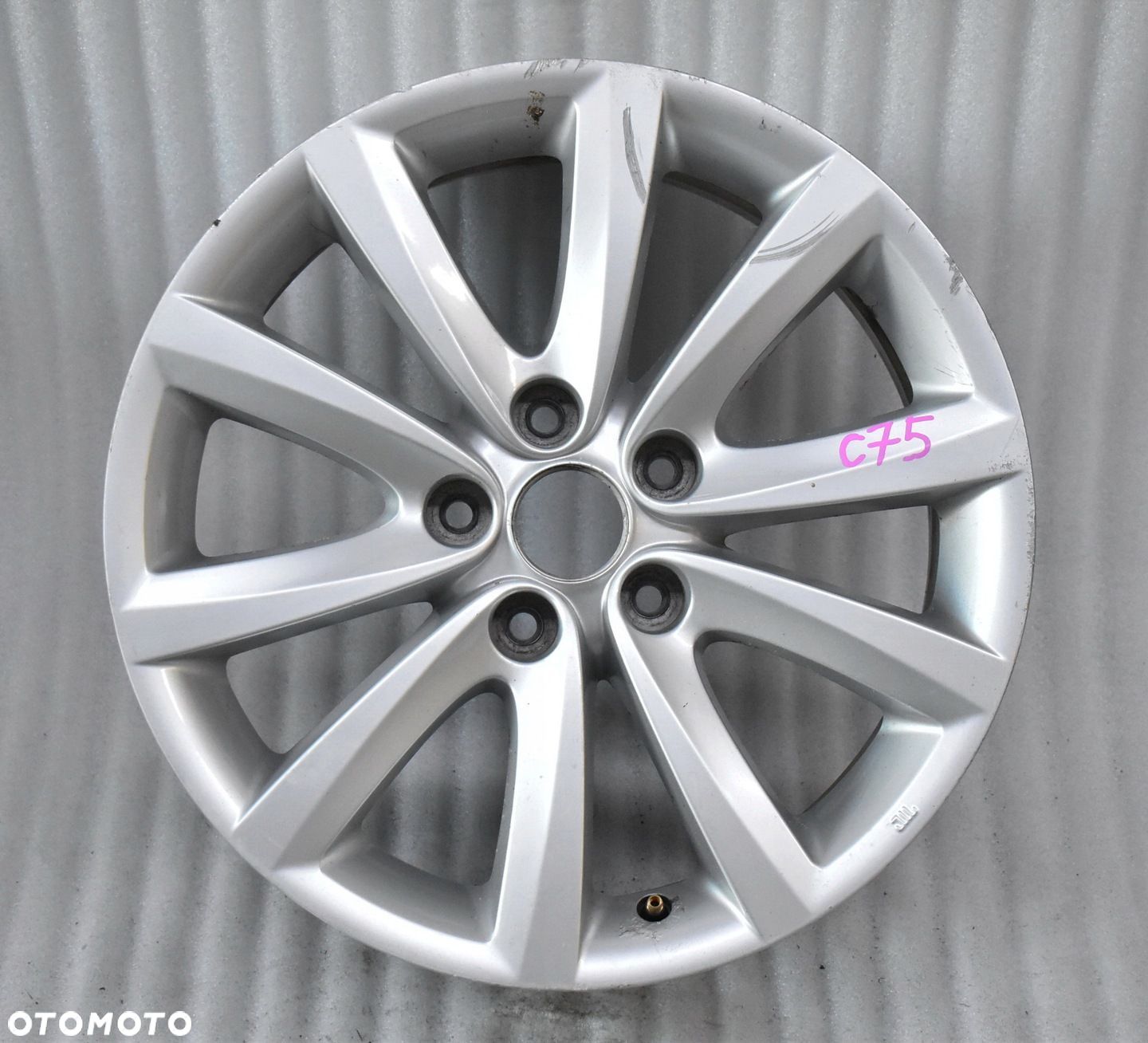 HYUNDAI i40 7,5x17 ET46 5x114,3 52910-3Z200 - 1