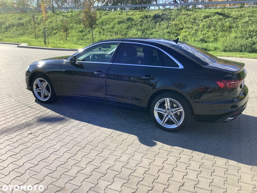 Audi A4 Limousine - 9