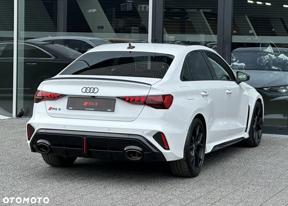 Audi RS3 Limousine - 6