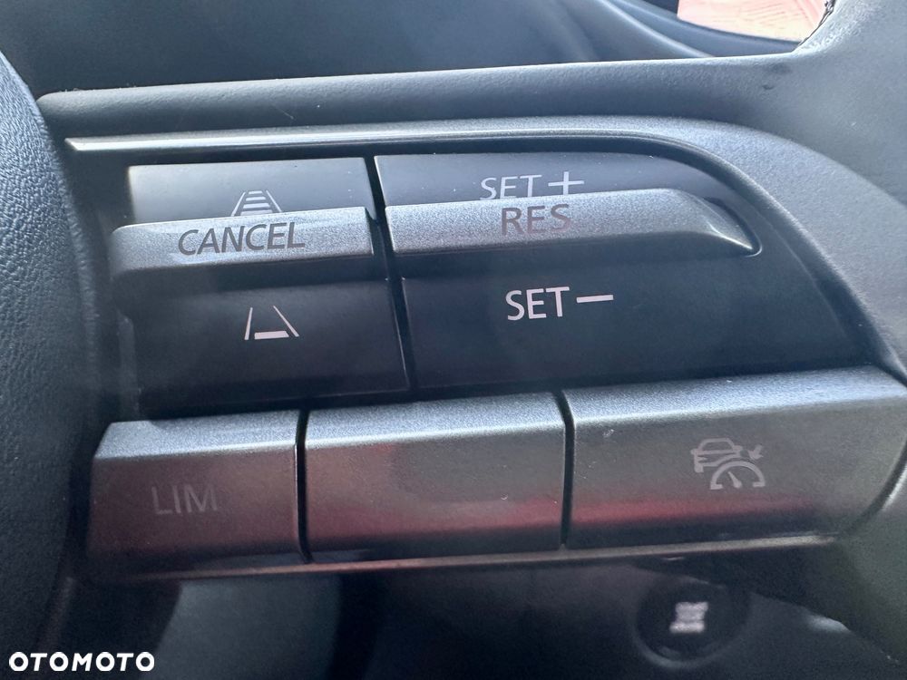 Mazda CX-30 2.0 mHEV Hikari 2WD - 24