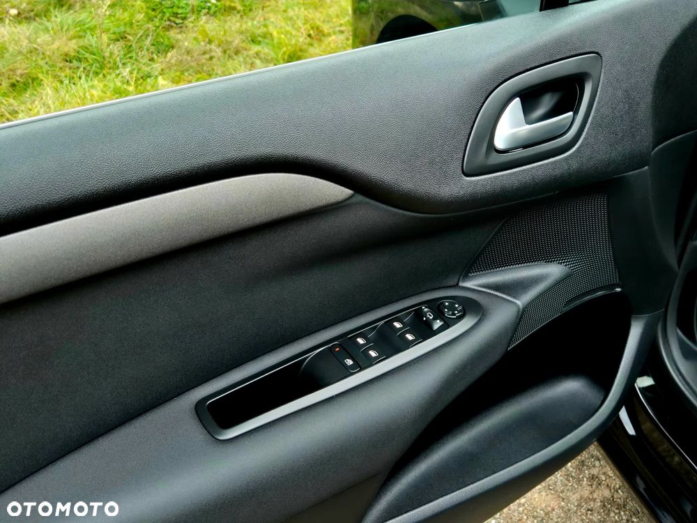 Citroën C4 BlueHDi 120 Stop&Start Shine - 22