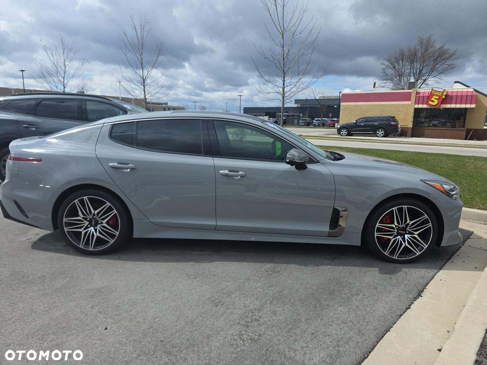 Kia Stinger 3.3 T-GDI V6 GT AWD - 2
