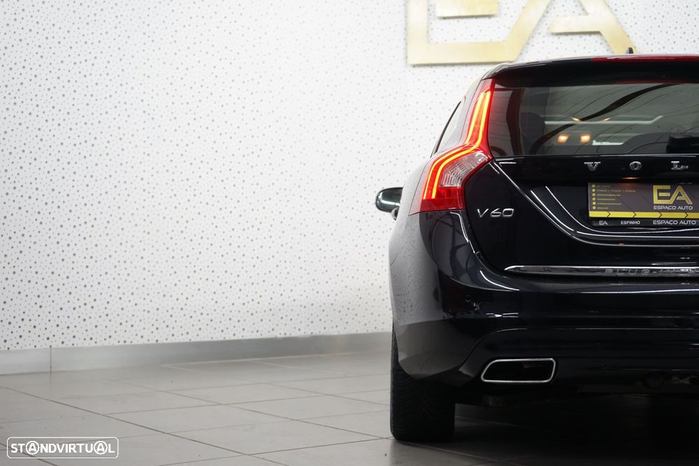 Volvo V60 2.4 D6 Summum AWD Phev - 7