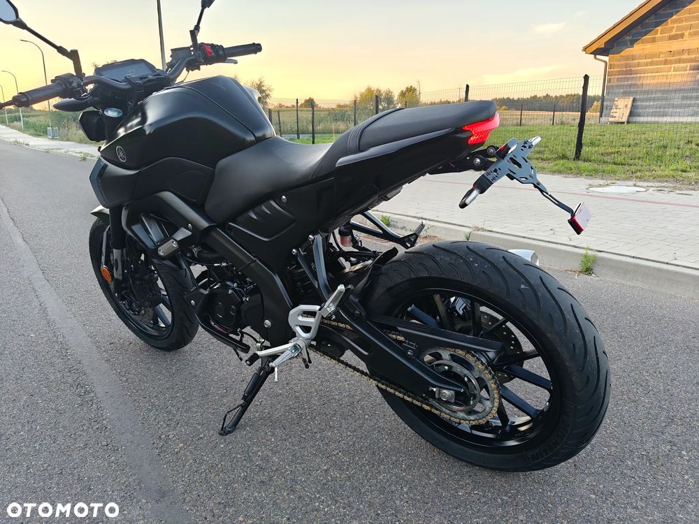 Yamaha MT - 16
