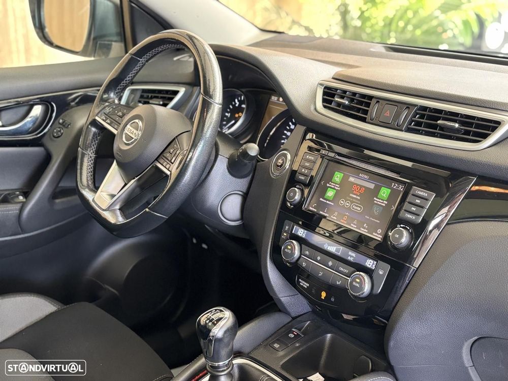 Nissan Qashqai 1.5 dCi N-Connecta J18 - 14
