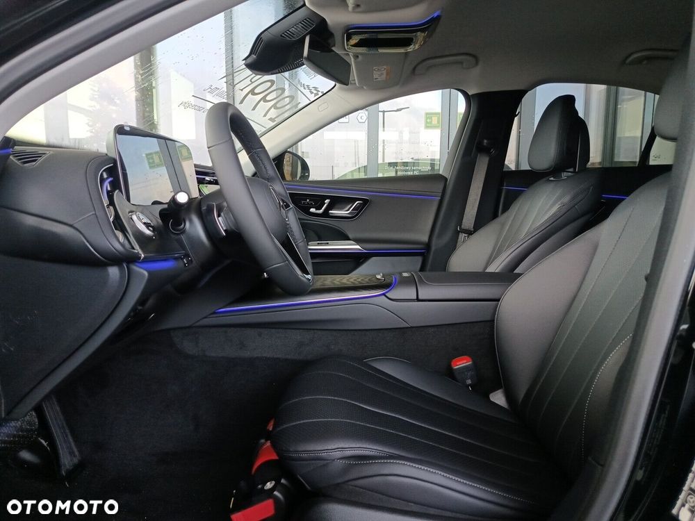 Mercedes-Benz Klasa E - 26