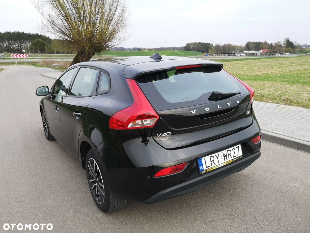 Volvo V40 D2 Momentum - 20