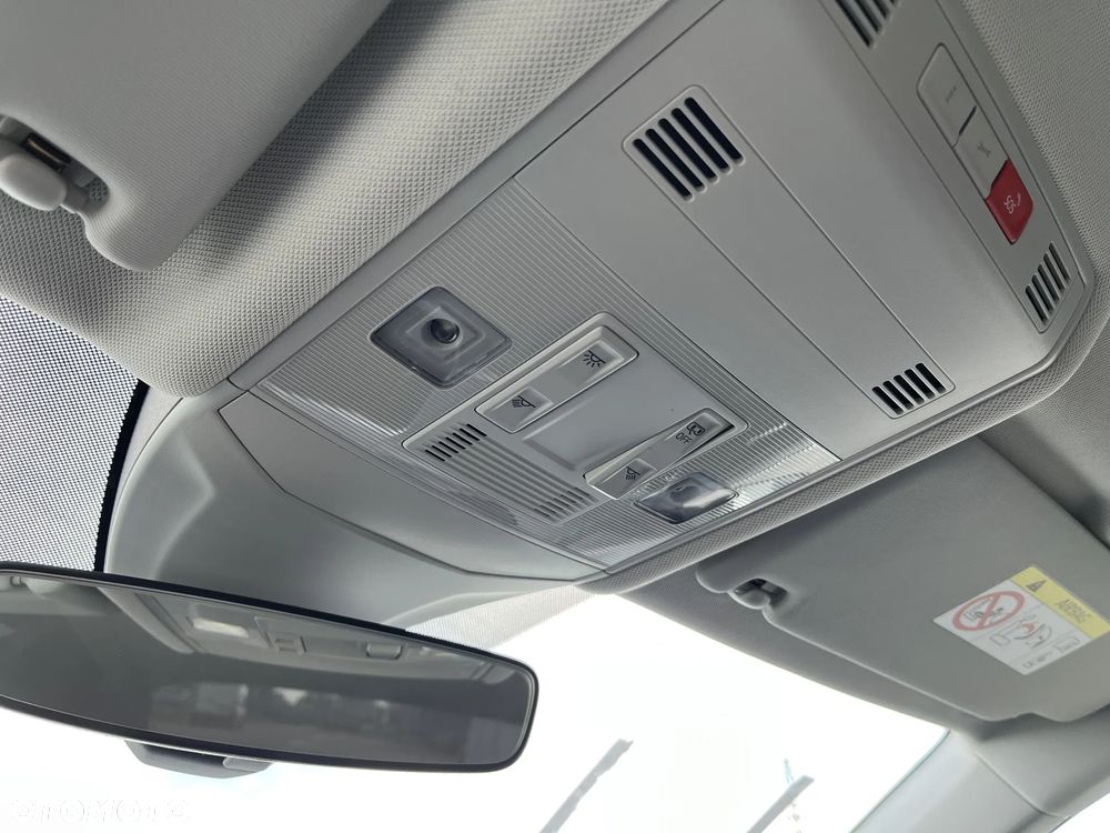 Volkswagen T-Cross 1.0 TSI Style DSG - 25