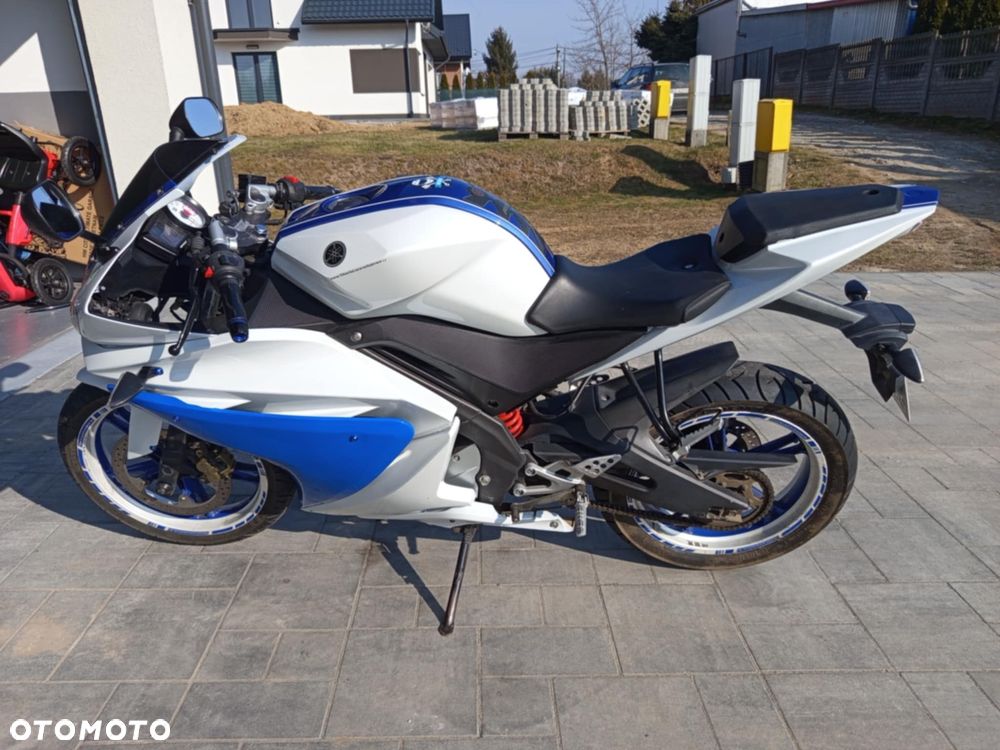 Yamaha YZF - 2