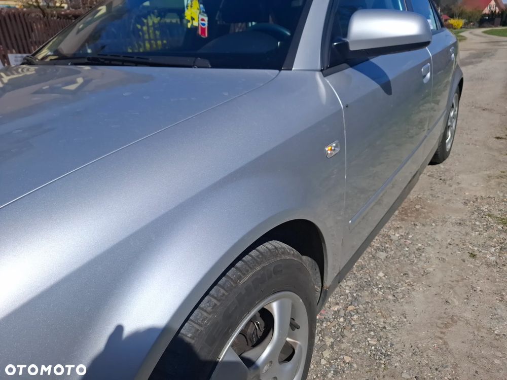 Audi A4 Limousine - 10