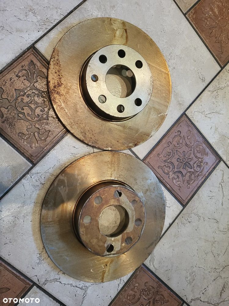 Tarcza hamulcowa . przód L/P  OPEL ASTRA G, ASTRA G/KOMBI 1.2 02.98-01.05 256x10.8x41,1 - 2