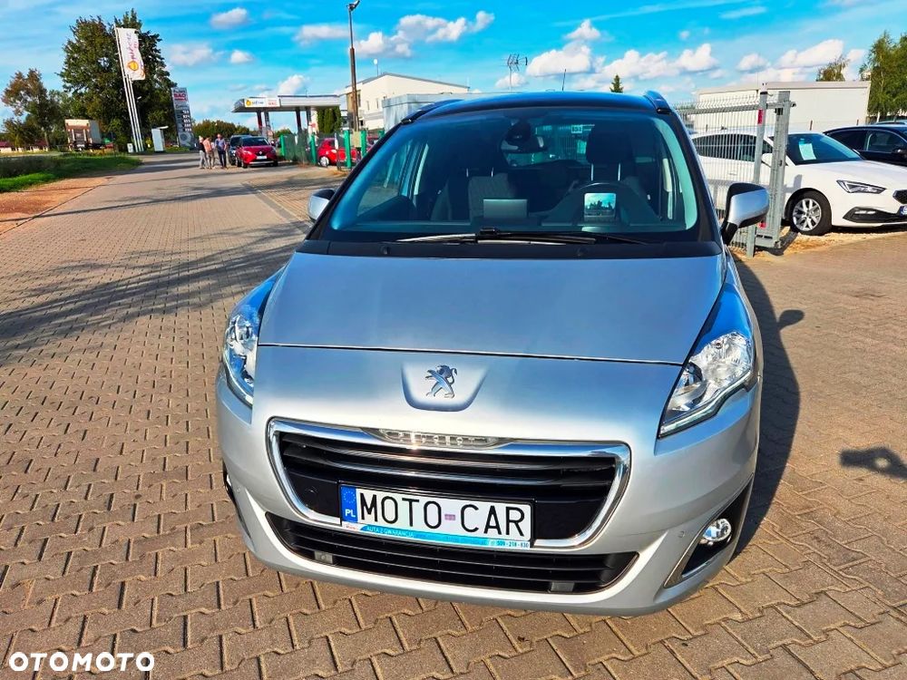 Peugeot 5008 HDI 115 Allure - 22