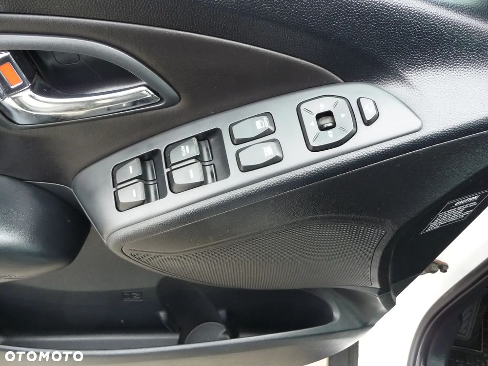 Hyundai ix35 1.7 CRDi Premium 2WD - 18