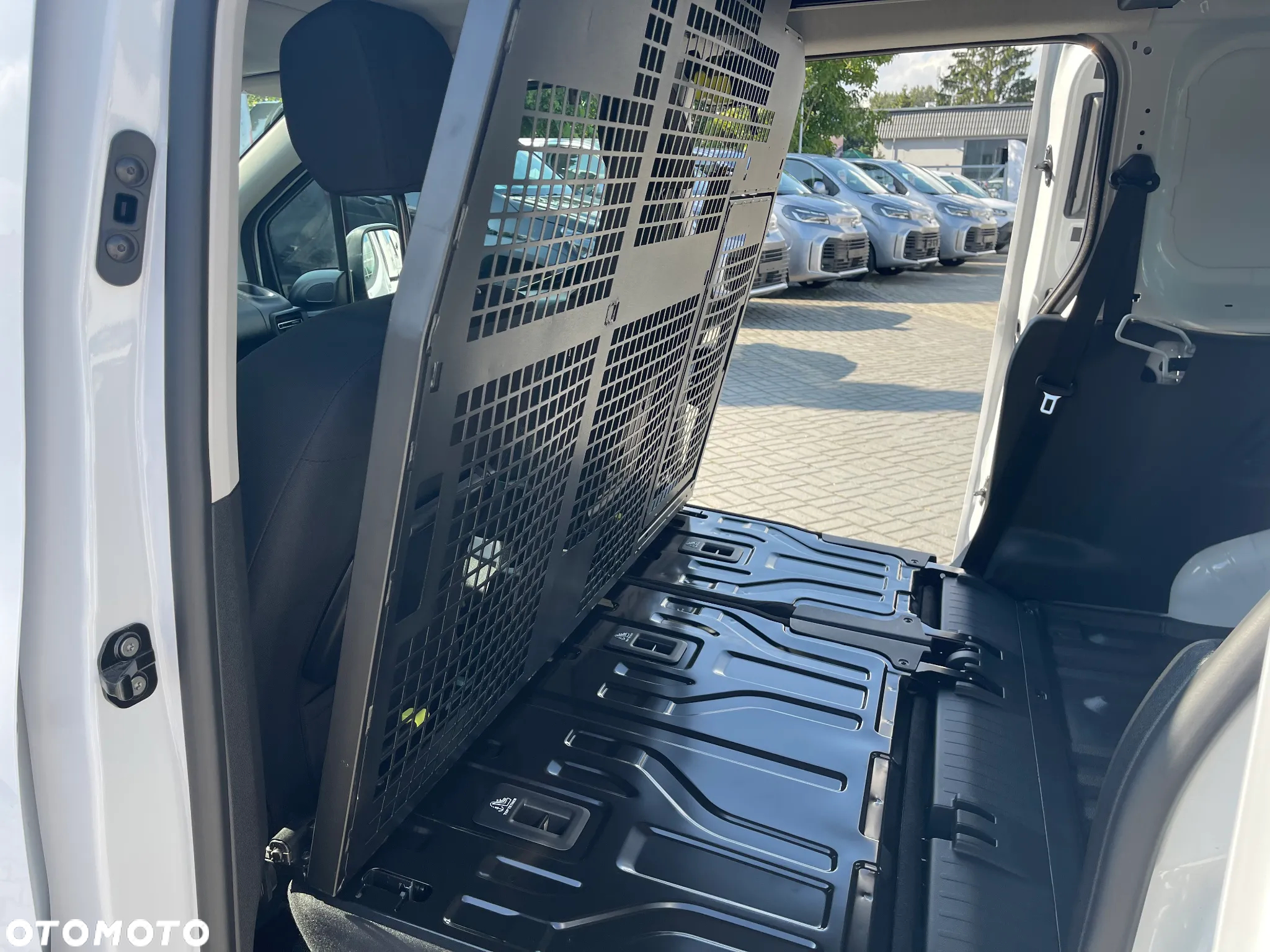 Toyota Proace City 1.5 D-4D Long 2,4t Active (bryg.) - 19