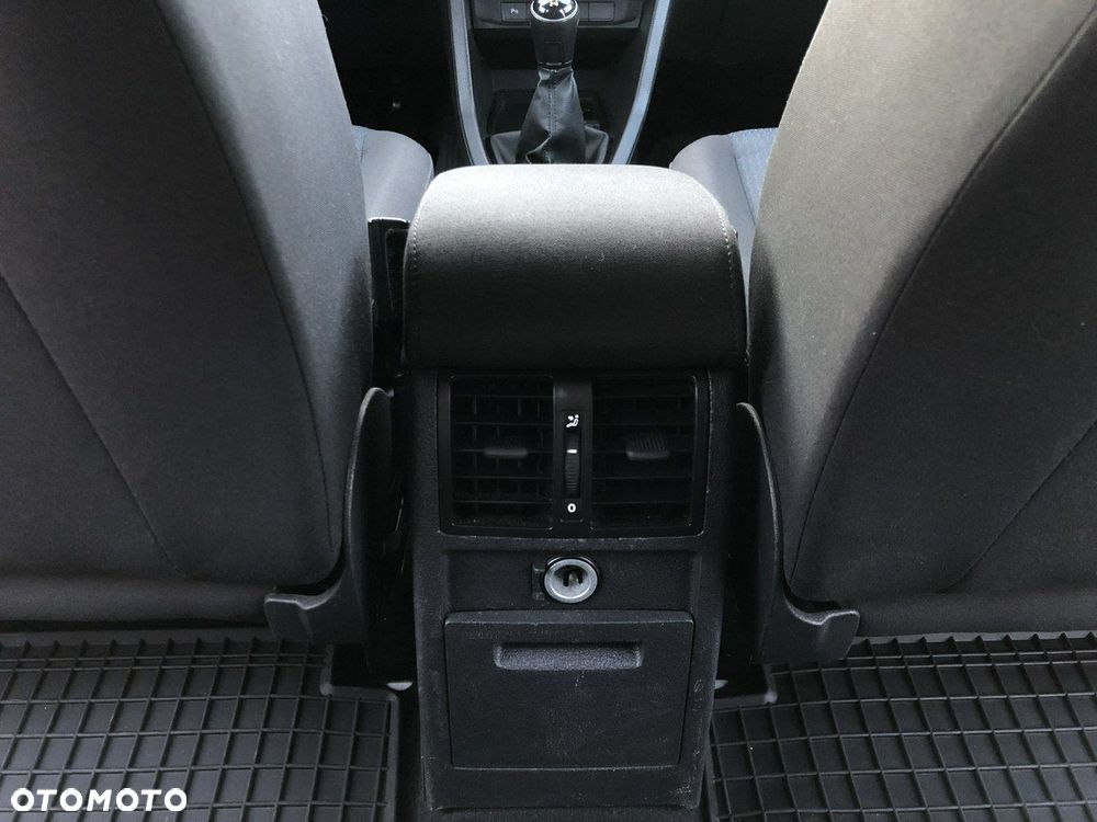 Volkswagen Caddy - 37