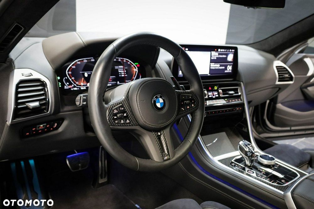 BMW Seria 8 - 24