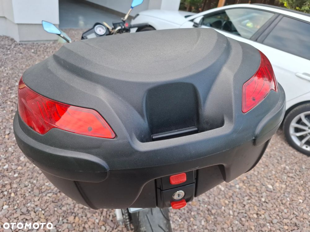 Honda Hornet - 4