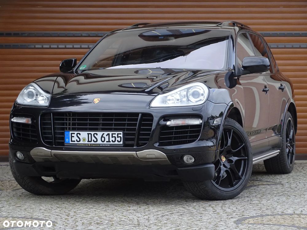 Porsche Cayenne Turbo S - 9