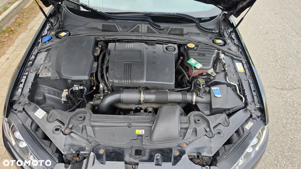 Jaguar XF 2.2 D Premium Luxury - 6
