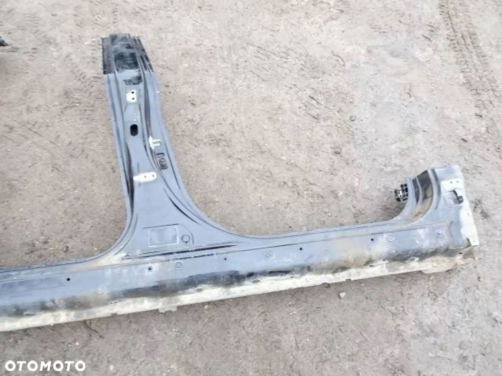 próg prawy mitsubishi asx 10-17 r. - 1