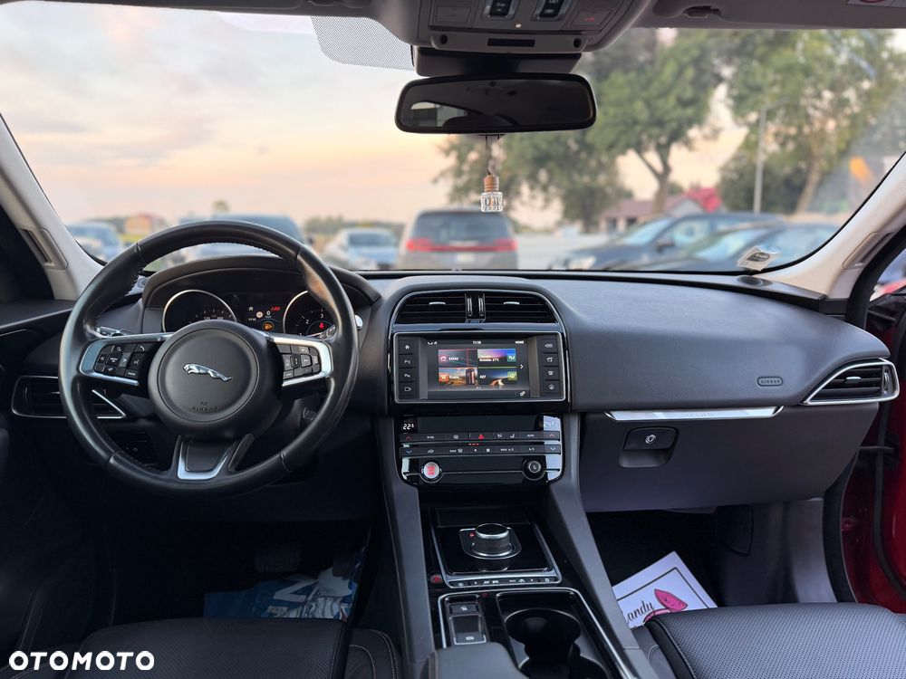 Jaguar F-Pace 20d Portfolio - 7