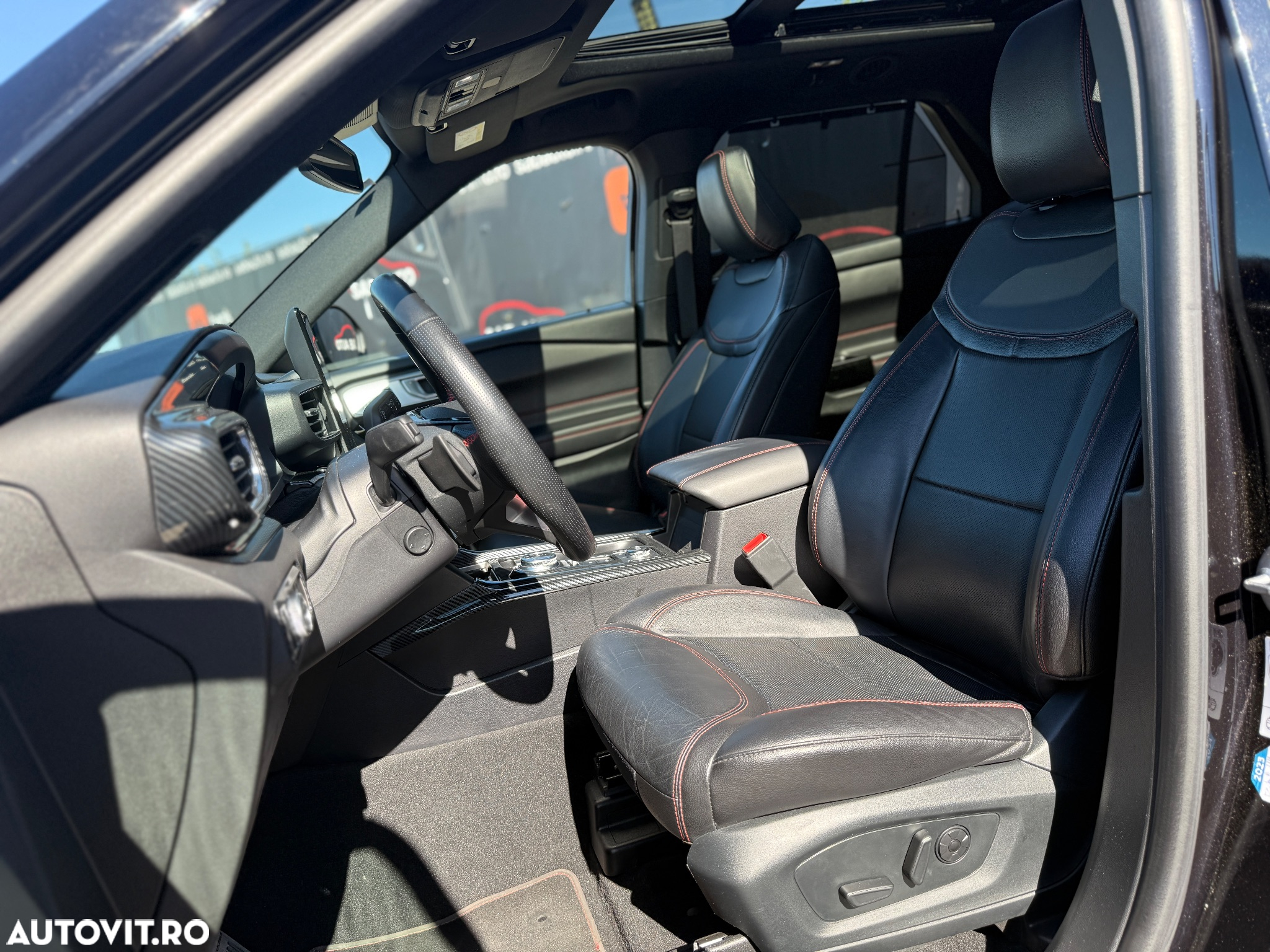 Ford Explorer 3.0 PHEV ST-Line - 29