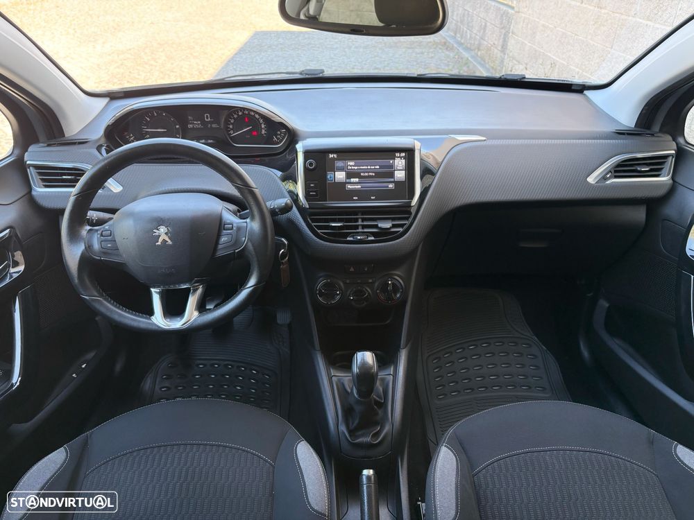 Peugeot 208 1.2 PureTech Style - 4