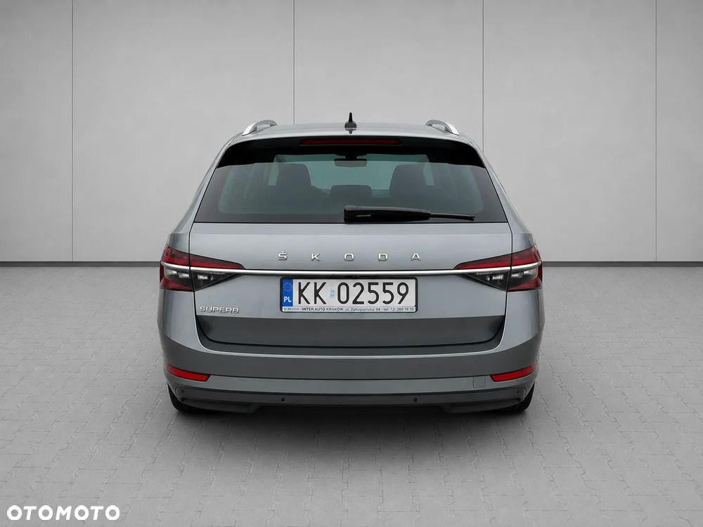 Skoda Superb 2.0 TDI SCR Style DSG - 5