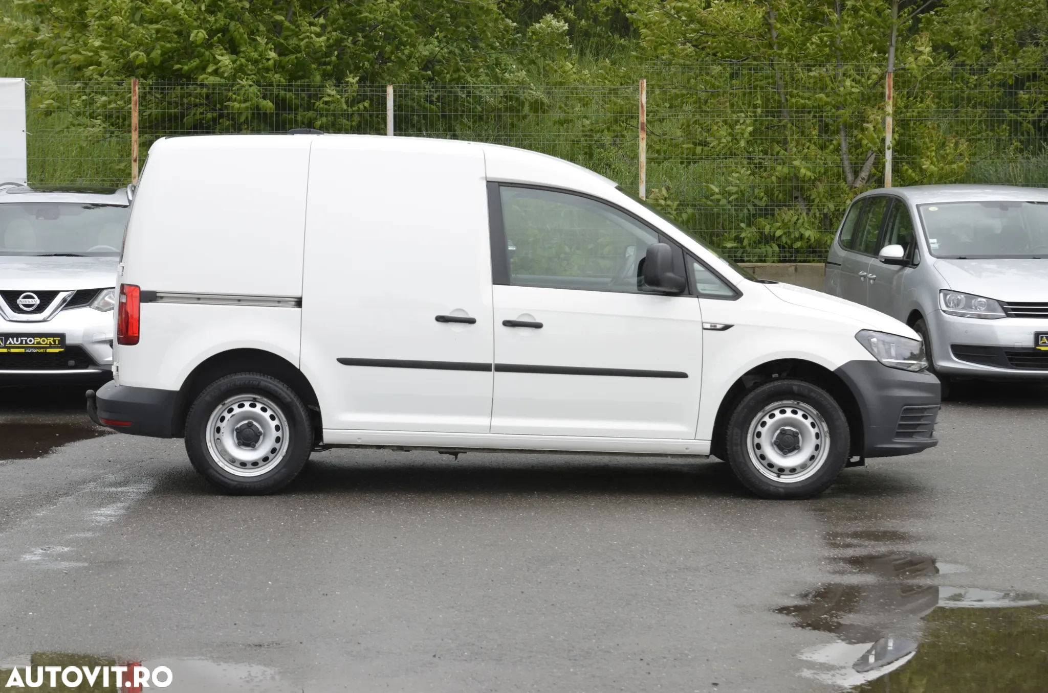 Volkswagen Caddy - 10