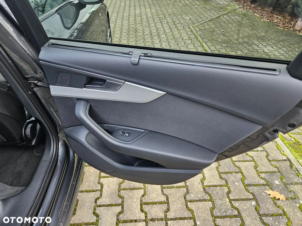 Audi A4 Avant 50 TDI quattro tiptronic S line - 23