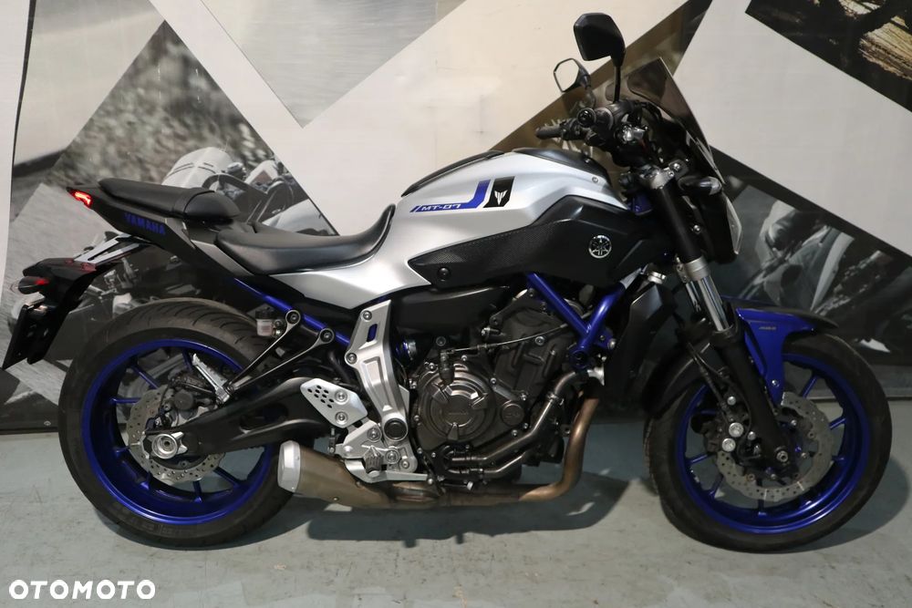 Yamaha MT - 16