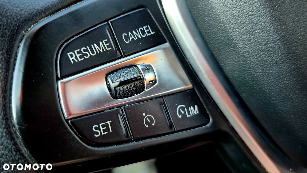 BMW Seria 3 320d Edition Luxury Line Purity - 34